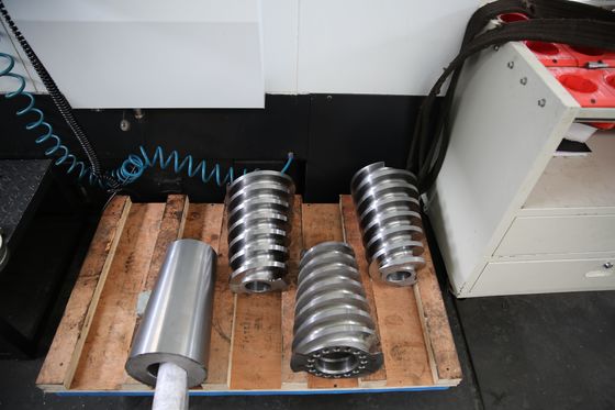 Good price コンピュータ化されたJSWの双生児ねじ押出機機械は処理されるねじ要素ポリ塩化ビニールを分けます オンライン