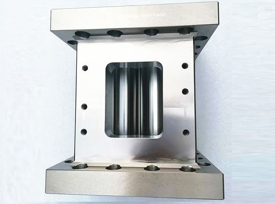 Good price 東芝TEM58SS HIPの合金はさみ金のための58mmの押出機機械部品のバレル オンライン